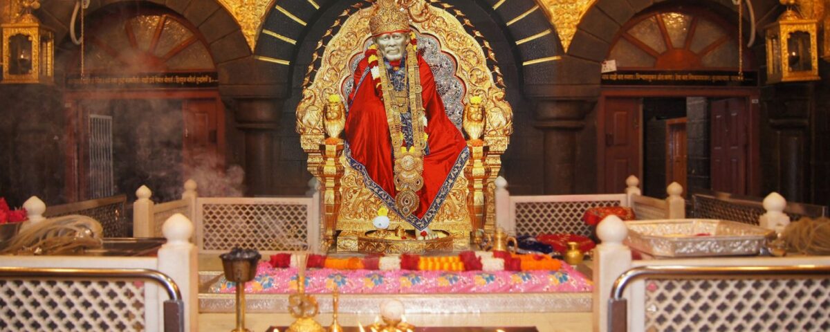 Hyderabad To Shirdi Tempo Traveller